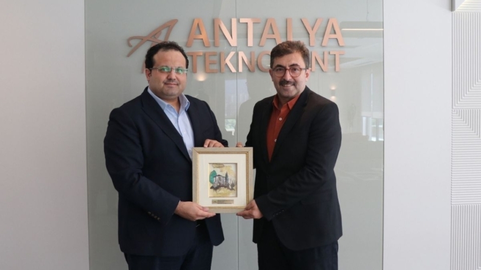 YTÜ Yıldız Teknopark’ın STARBOARD AI platformu Antalya Teknokent’te tanıtıldı